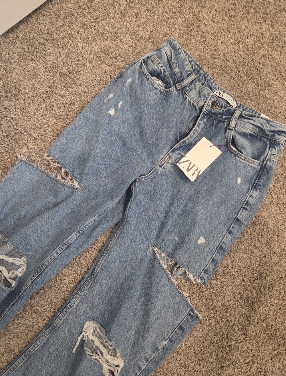ZARA Light Blue Distressed Wide-Leg Ripped Jeans - Picture 3 of 6